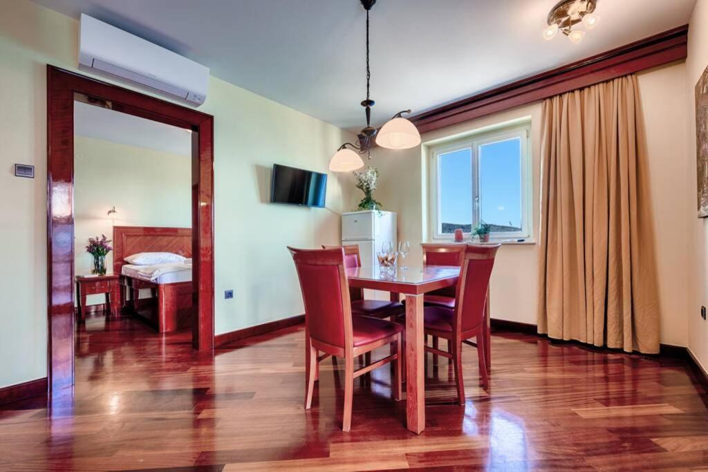 Seafront Apartment Duo Vis Dış mekan fotoğraf